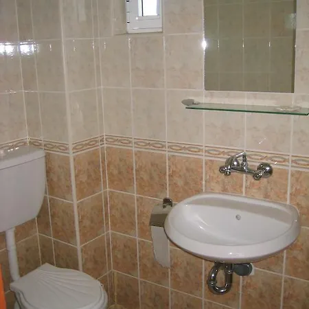 Family Santorini
